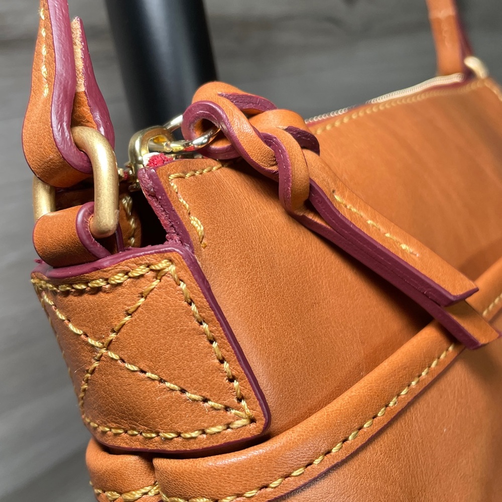 NWT- Dooney & Bourke Florentine Leather Katie Crossbody, Natural - Picture 5 of 10